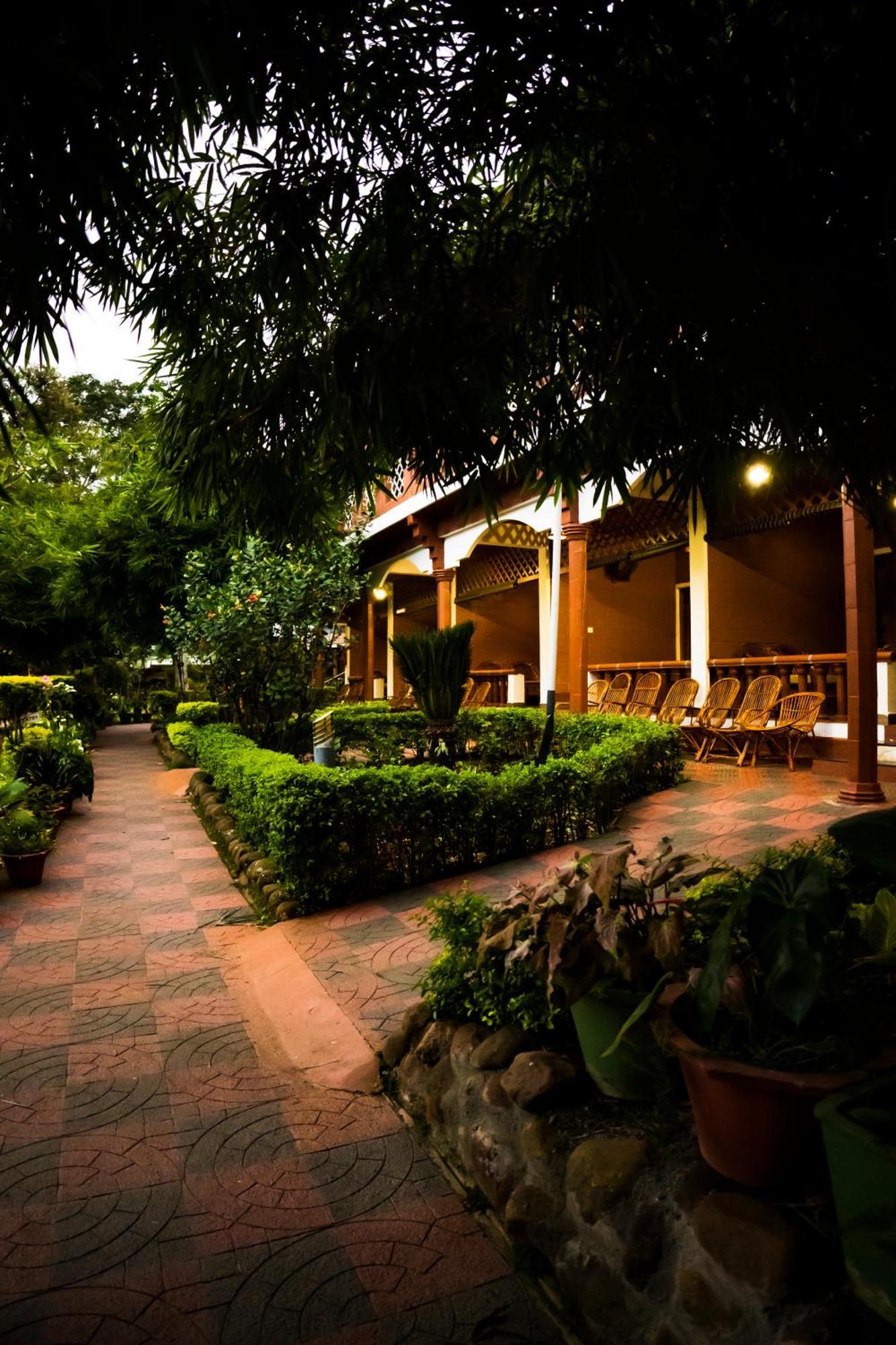 מסינאגודי The Nest Inn Resort מראה חיצוני תמונה